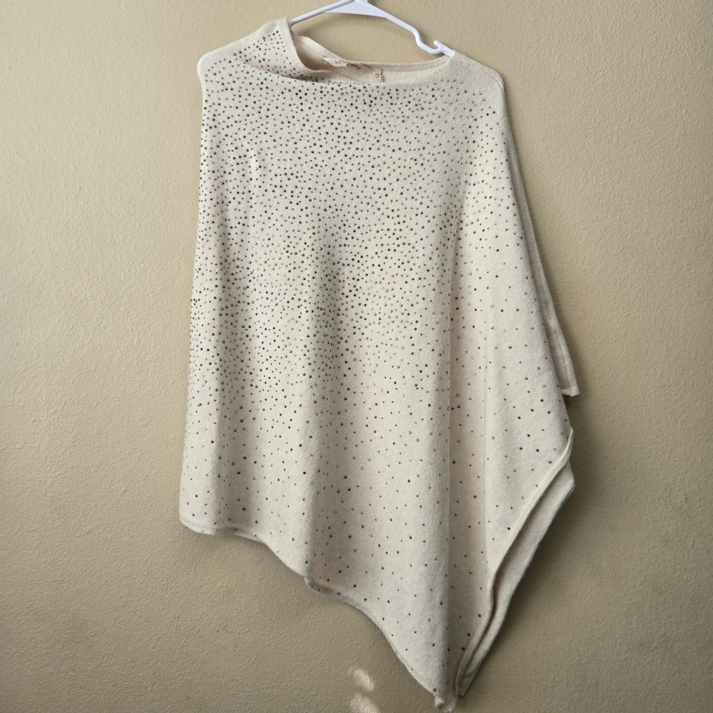 Soft Surroundings Soft‎ Cream Studded Asymmetrical Knit Beaded Poncho Wrap OS
